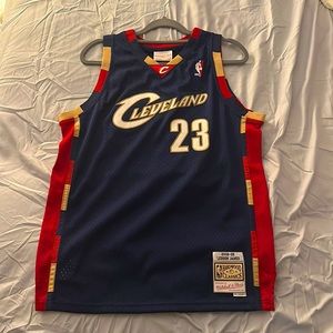 Youth Cleveland Cavaliers LeBron James Mitchell & Ness Hardwood Classics Jersey